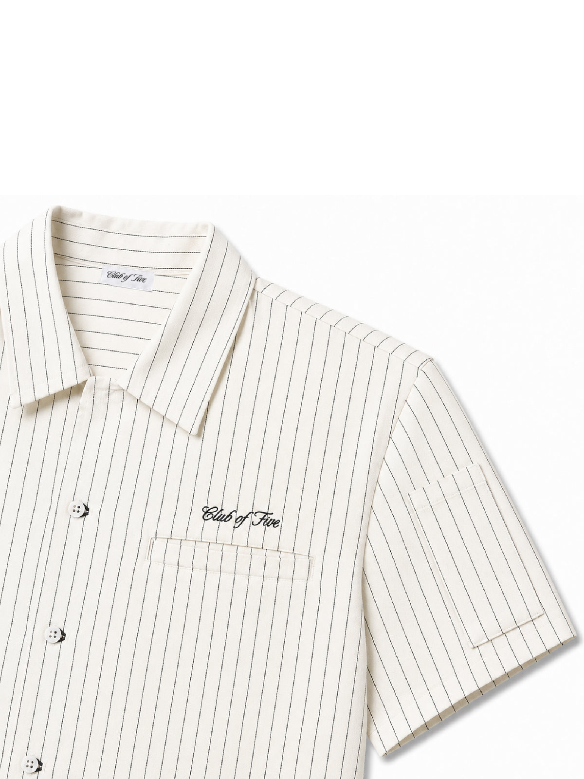 White | Collar detail